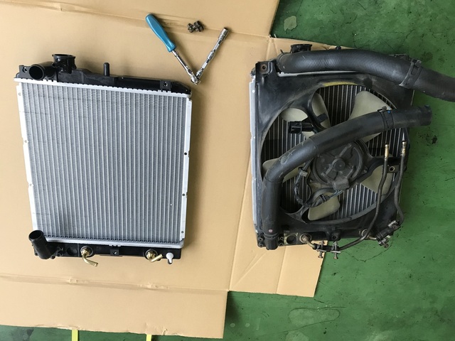 ミニカトッポ　ATミッション載せ替え　E-H31A　ラジエーター　.jpeg