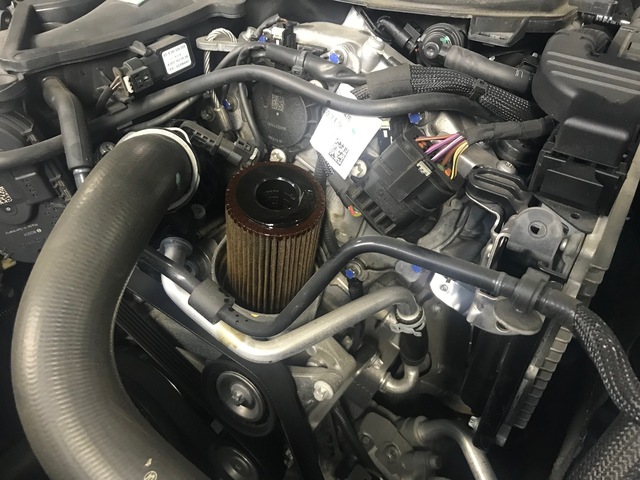メルセデスベンツ　ML350 RBA-166057　エンジンオイル・エレメント交換 (6).jpg
