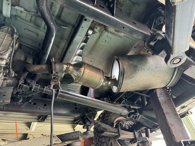 排ガス装置取り付け　ランクル　KG-HZJ76K (8).jpeg