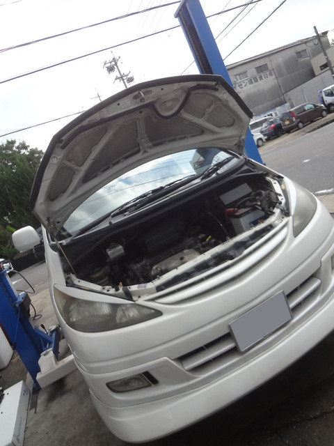 水漏れ_エスティマ(GH-AVR30W)_1.JPG