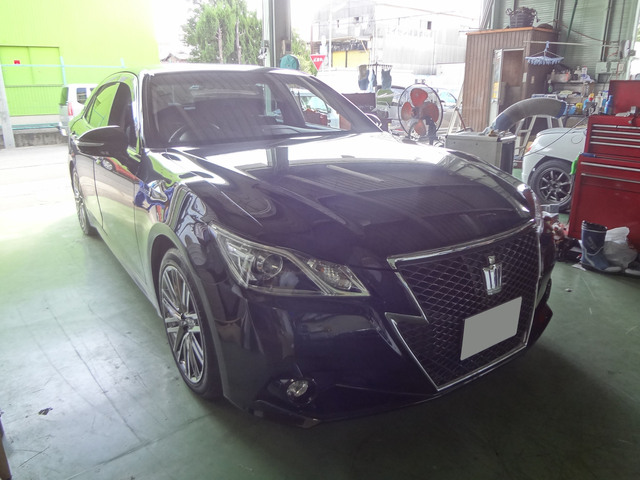 LED_クラウン(DAA-AWS210)_1.JPG